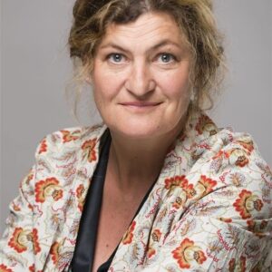 تصویر هنرمند Julie Brochen