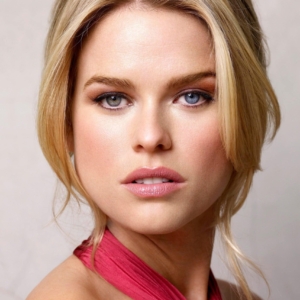 تصویر هنرمند Alice Eve