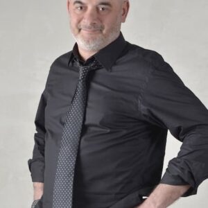 تصویر هنرمند David Olivares