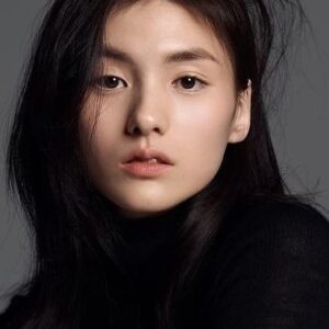 تصویر هنرمند Kim Yong-ji