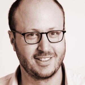 تصویر هنرمند Roger Bennett