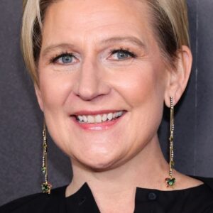 تصویر هنرمند Sue Naegle