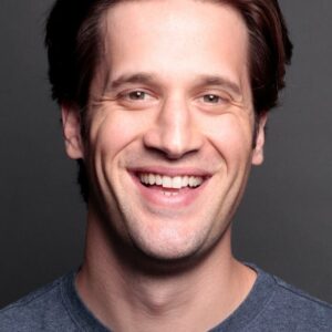 تصویر هنرمند Matt Cordova