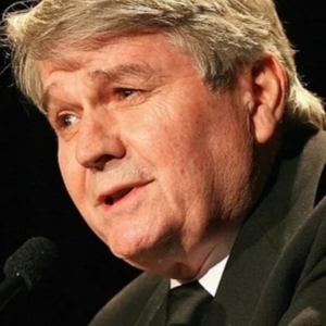 تصویر هنرمند Gill Dennis