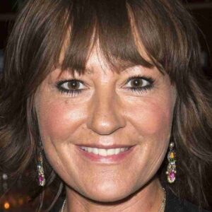 تصویر هنرمند Holly Aird