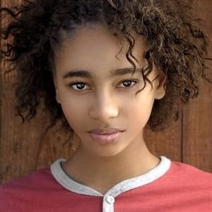 تصویر هنرمند Tayler Buck