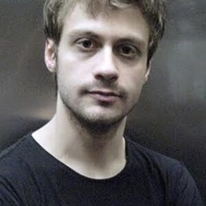 تصویر هنرمند Giannis Karaoulis