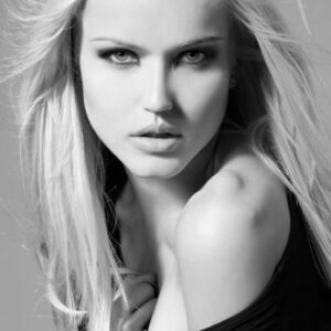 تصویر هنرمند Neli Angelova