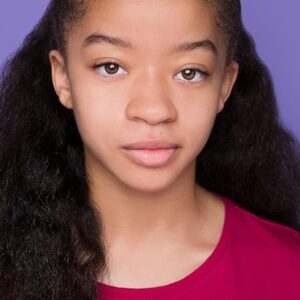 تصویر هنرمند Mikayla Rousseau