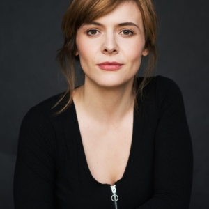 تصویر هنرمند Alexa-Jeanne Dubé