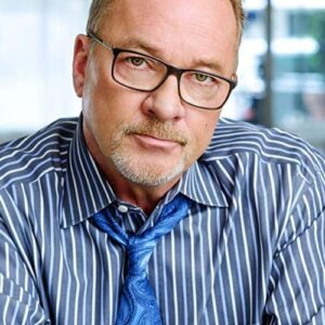 تصویر هنرمند Mark Thompson