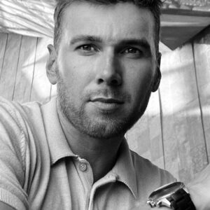 تصویر هنرمند Oleksii Komarovskyi