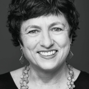 تصویر هنرمند Helen Bowden