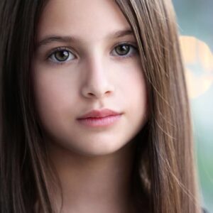 تصویر هنرمند Madelyn Lazar