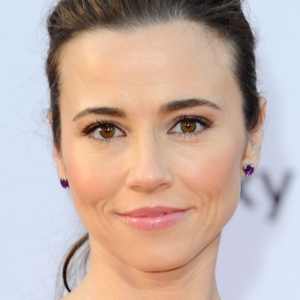 تصویر هنرمند Linda Cardellini