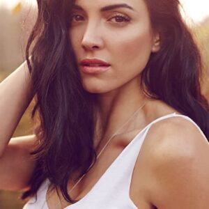 تصویر هنرمند Larissa Emanuele