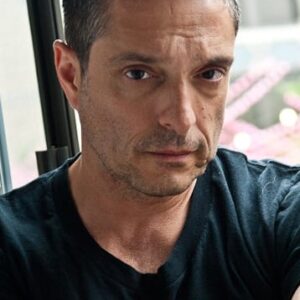 تصویر هنرمند Romano Orzari