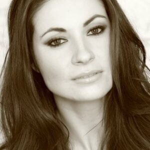 تصویر هنرمند Lora Kojovic