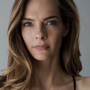 تصویر هنرمند Nicole Steinwedell