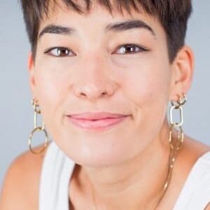 تصویر هنرمند Julia Asuka Riedl