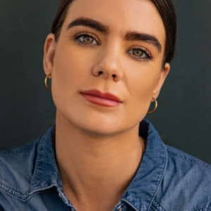 تصویر هنرمند Libby Walker