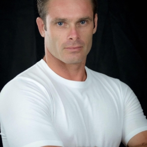 تصویر هنرمند Adam Howell