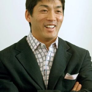 تصویر هنرمند Kazushige Nagashima