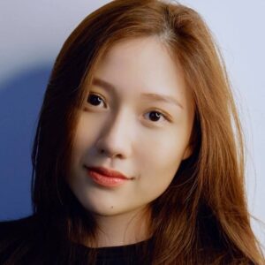 تصویر هنرمند Uyển Ân