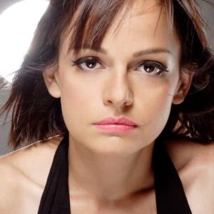 تصویر هنرمند Selen Uçer