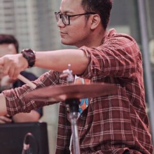 تصویر هنرمند Tutus Thomson