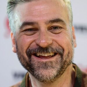 تصویر هنرمند Troy Quane