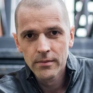 تصویر هنرمند Artem Manukyan