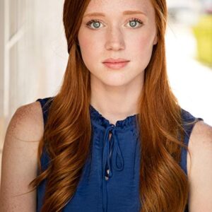 تصویر هنرمند Chloe Ray Warmoth