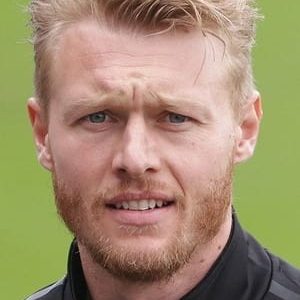 تصویر هنرمند Simon Kjær