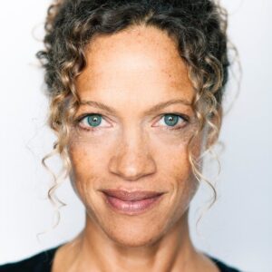 تصویر هنرمند Indra Ové