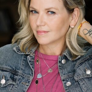 تصویر هنرمند Kay Hanley