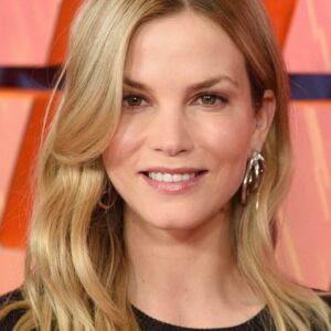 تصویر هنرمند Sylvia Hoeks
