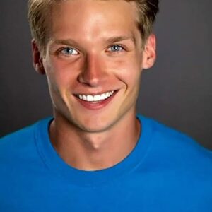 تصویر هنرمند Kyle Rezzarday