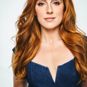 تصویر هنرمند Alexandra Daniels