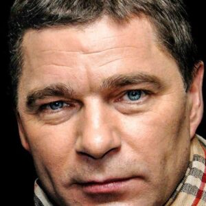 تصویر هنرمند Sergey Makhovikov