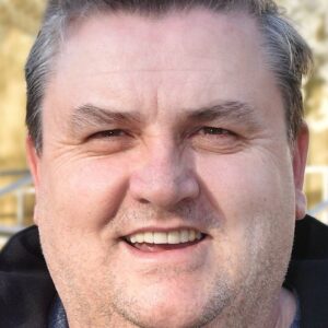 تصویر هنرمند Simon Delaney