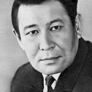 تصویر هنرمند Mukhtar Bakhtygereev