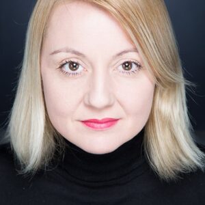 تصویر هنرمند Alina Berzunțeanu