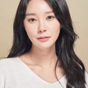 تصویر هنرمند Bae Jin-ah