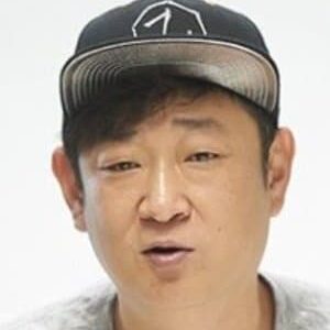 تصویر هنرمند Shin Yong Hwi