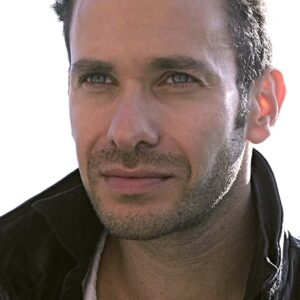 تصویر هنرمند Matthew Wolf