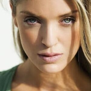 تصویر هنرمند Mary Ashleigh Green