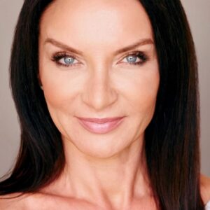 تصویر هنرمند Olivia Summers