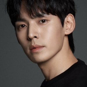 تصویر هنرمند Kang Hyung-suk