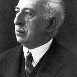 تصویر هنرمند Halid Ziya Uşaklıgil